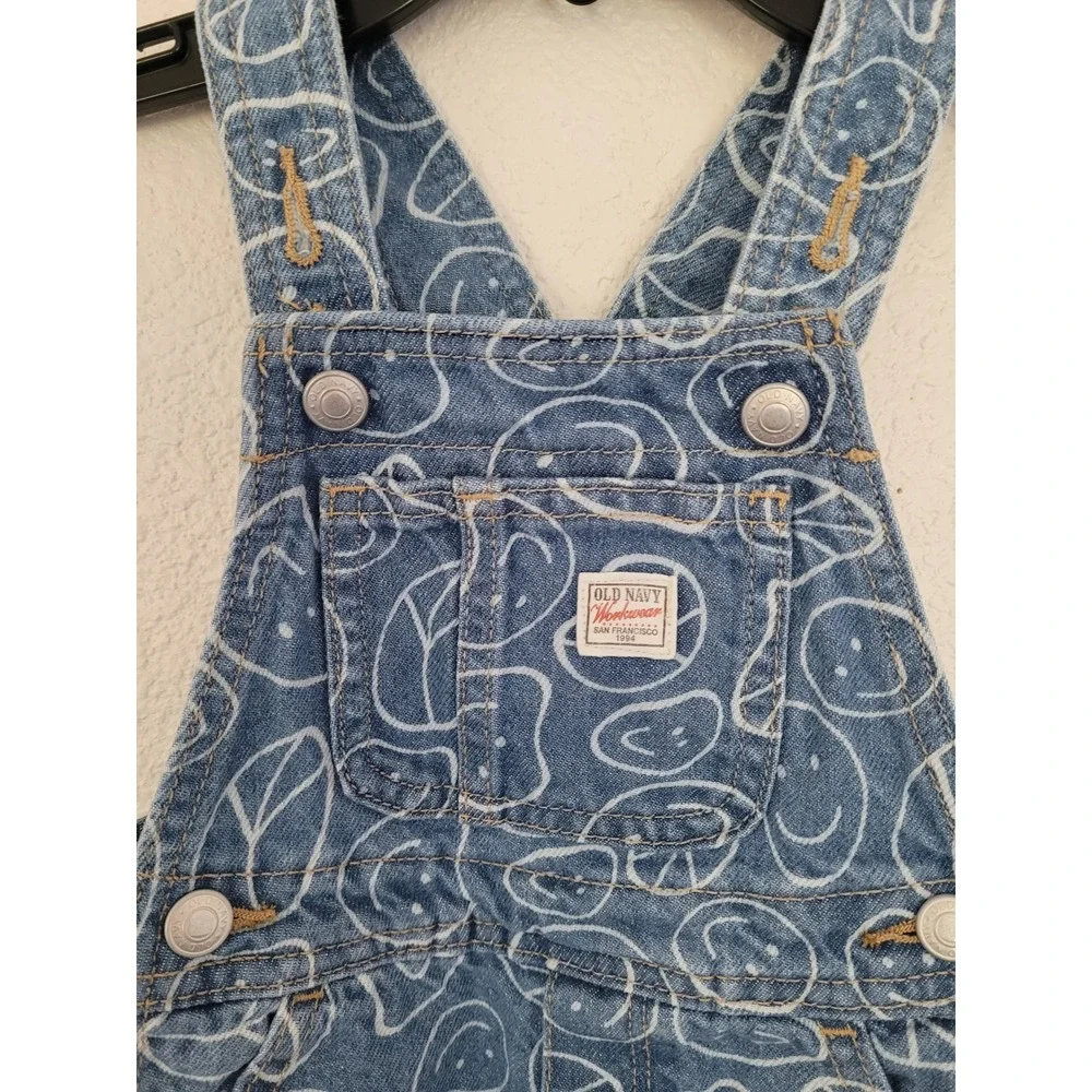 Old Navy Workwear Baby Blue Denim Smiley Face Peace Sign Overalls 12-18 M #8